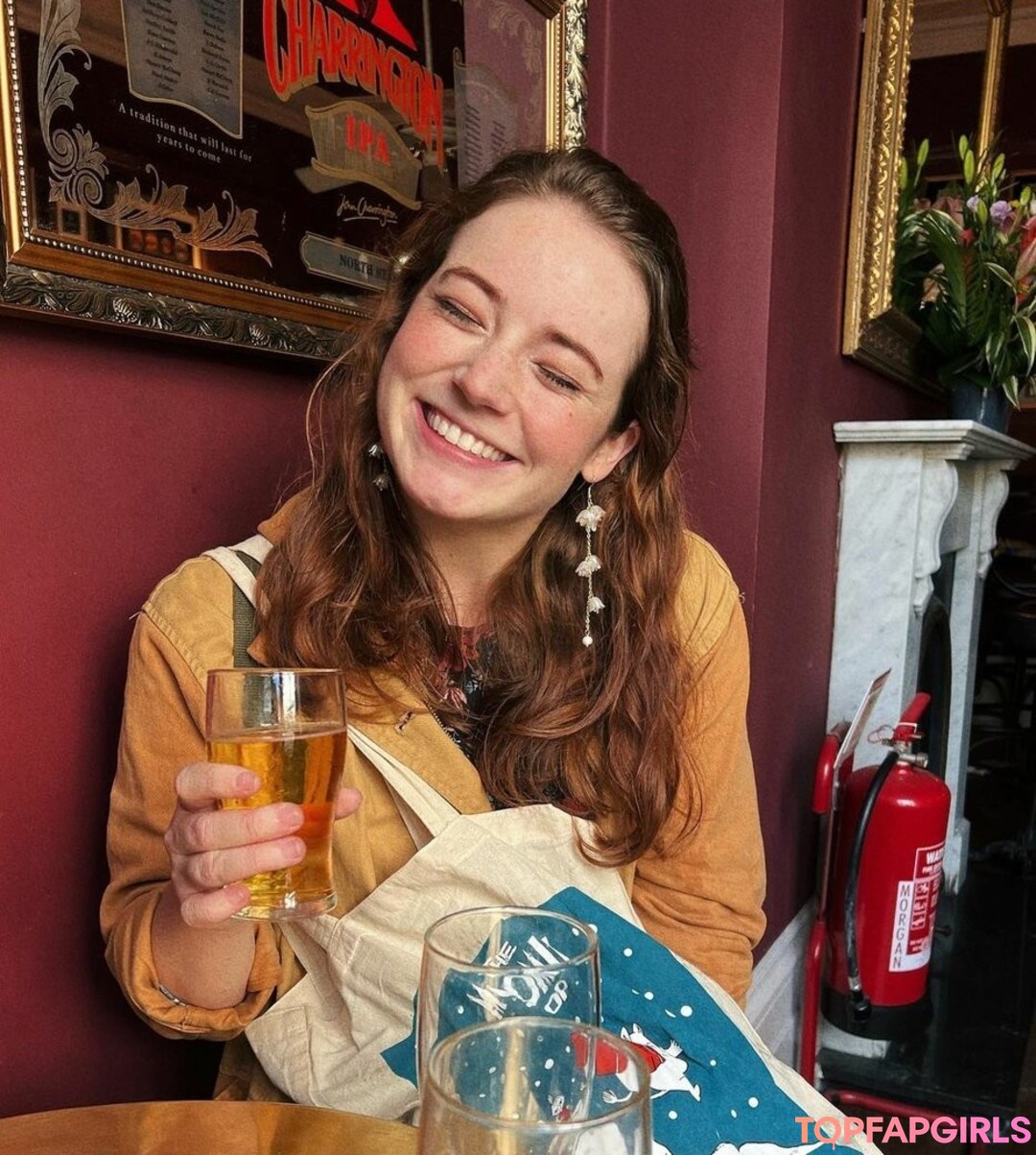 Foto di nudo di fuga di OnlyFans di Goodnight Moon #31 Foto di nudo di fuga di OnlyFans di Goodnight Moon #31