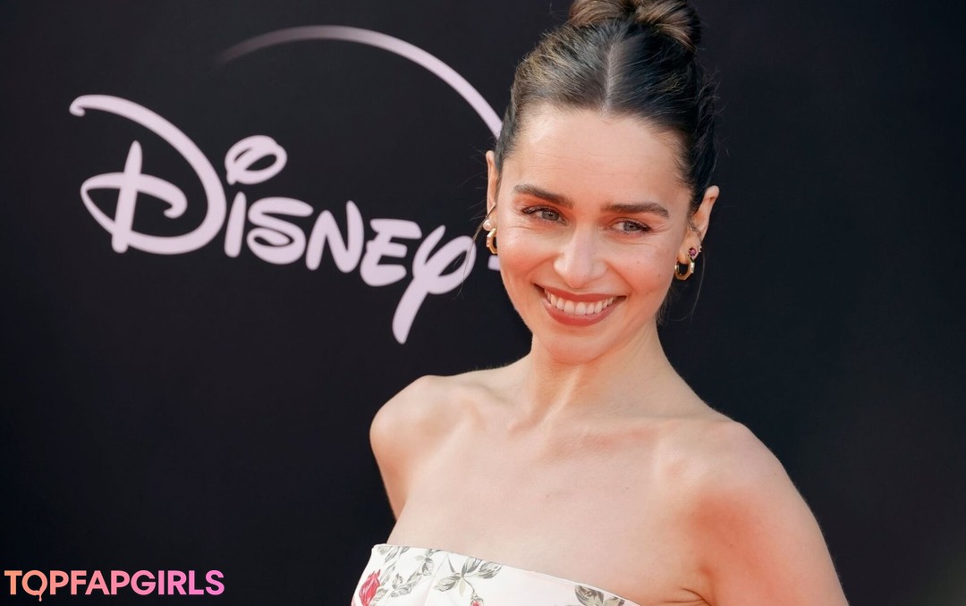 Foto di nudo di fuga di OnlyFans di Emilia Clarke #1050