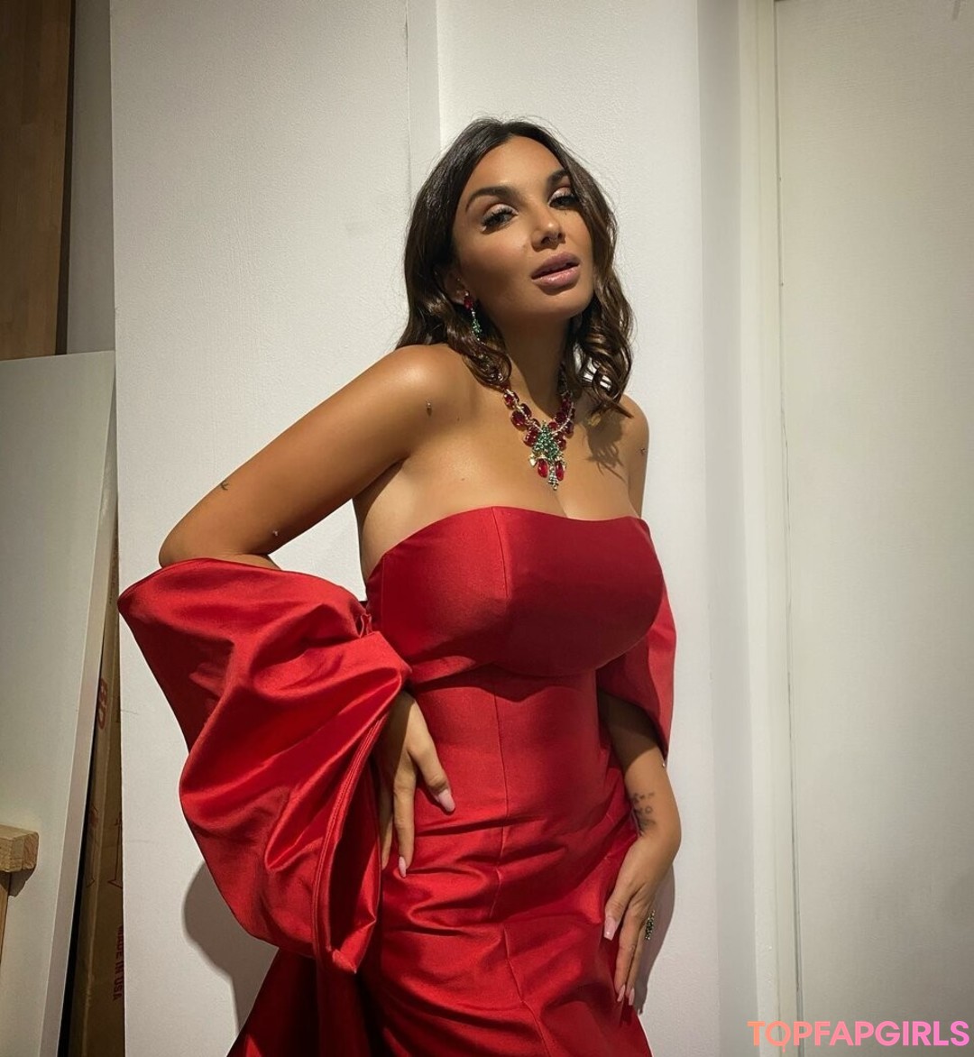 Foto di nudo di fuga di OnlyFans di Elettra Lamborghini #81 Foto di nudo di fuga di OnlyFans di Elettra Lamborghini #81