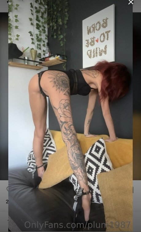 Foto di nudo di fuga di OnlyFans di Plum1987