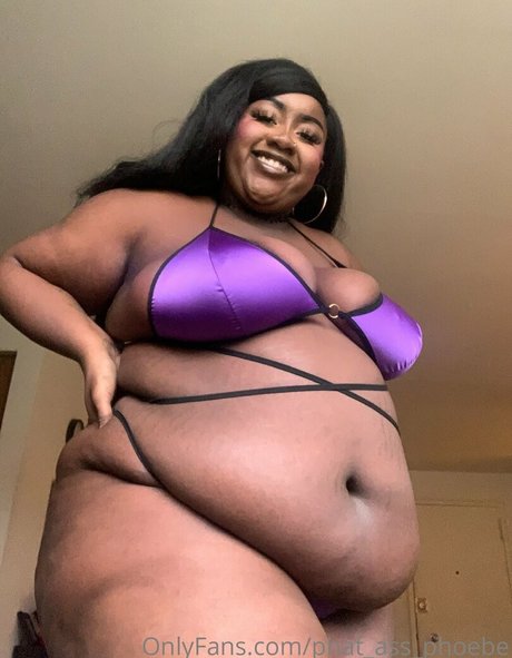 Phat_ass_phoebe