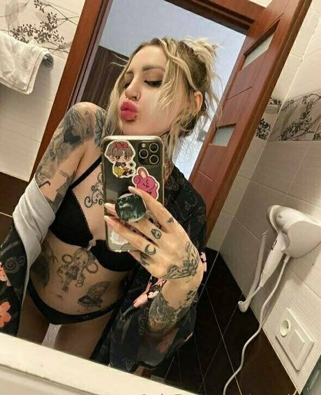 Foto di nudo di fuga di OnlyFans di Marrllaa