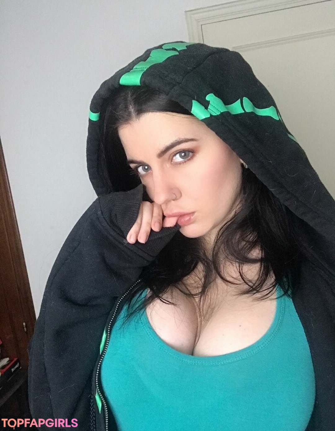 Foto di nudo di fuga di OnlyFans di Magui Sunshine #1205