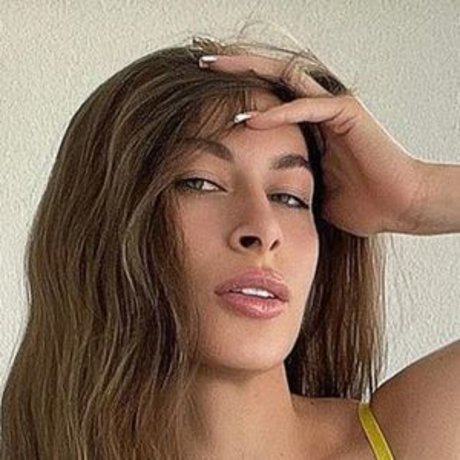 Foto di nudo di fuga di OnlyFans di Olesia Levana