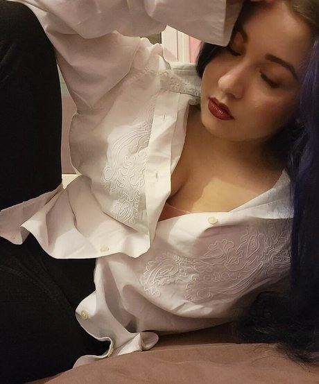 Foto di nudo di fuga di OnlyFans di Melodytvv