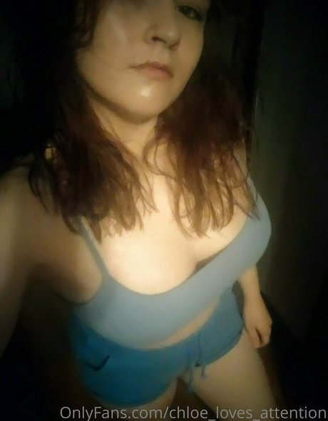 Foto di nudo di fuga di OnlyFans di Chloelovesattention