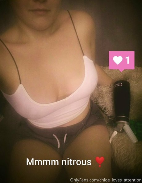 Foto di nudo di fuga di OnlyFans di Chloelovesattention