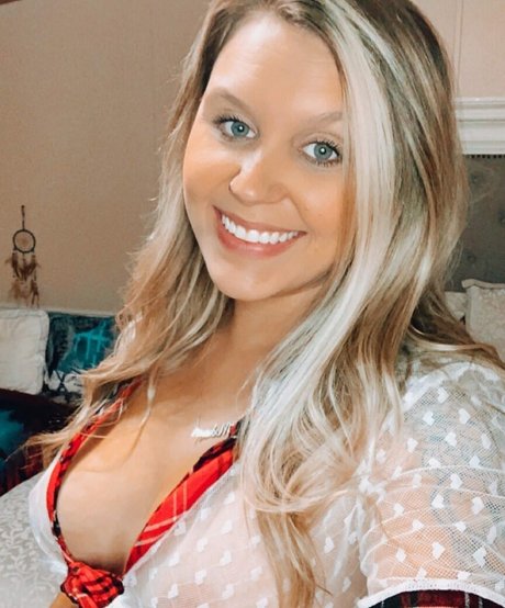 Foto di nudo di fuga di OnlyFans di Hotblondie95
