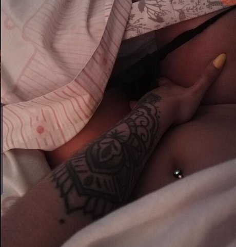 Foto di nudo di fuga di OnlyFans di Xanelle