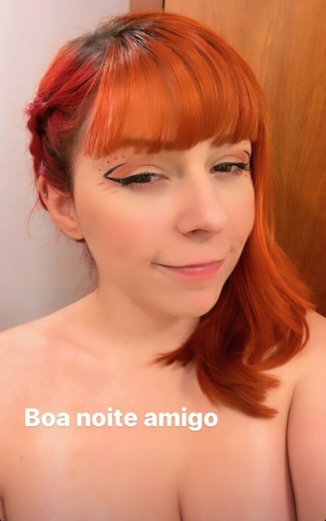 Foto di nudo di fuga di OnlyFans di Ammyzitta