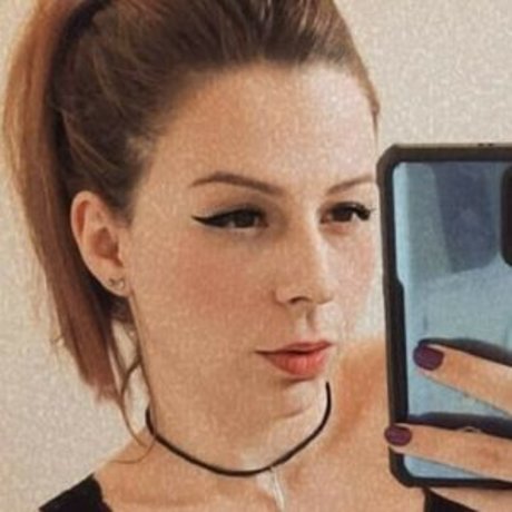 Foto di nudo di fuga di OnlyFans di Ammyzitta