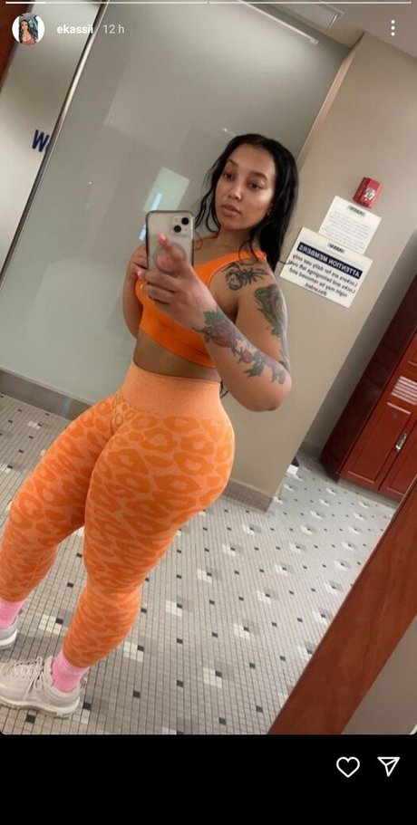 Foto di nudo di fuga di OnlyFans di Ekassii