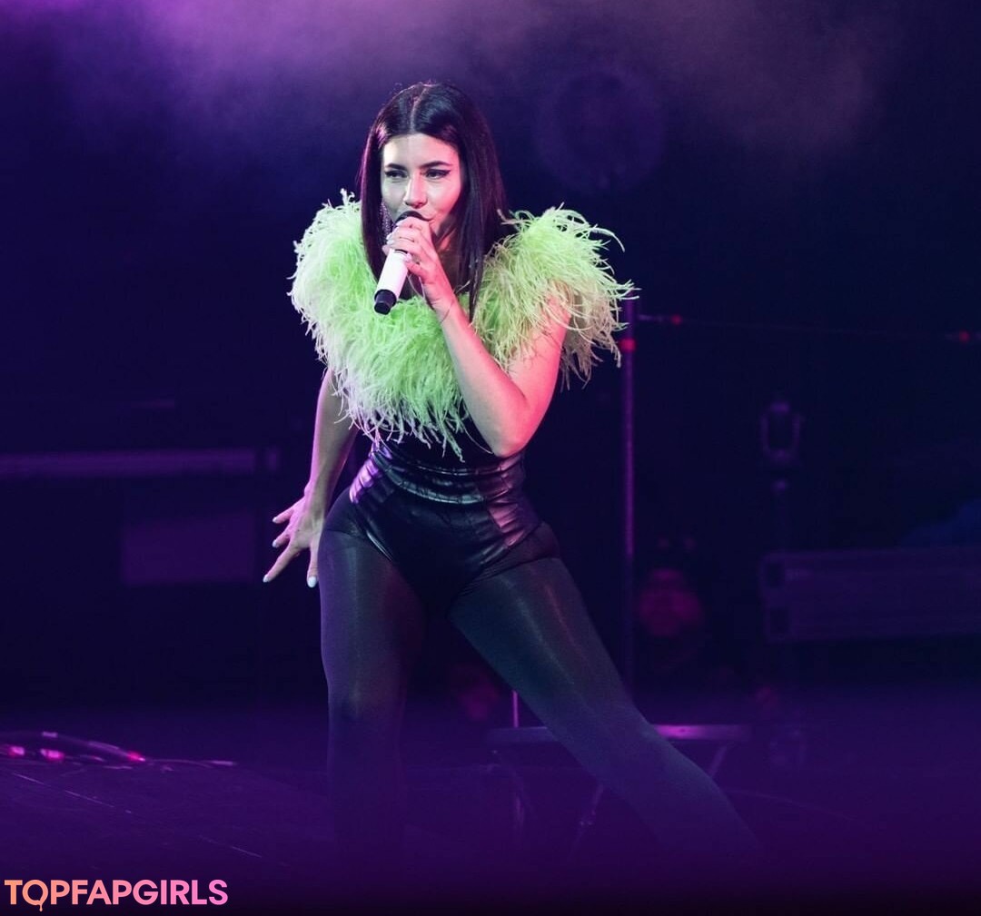 Foto di nudo di fuga di OnlyFans di Marina Diamandis #240 Foto di nudo di fuga di OnlyFans di Marina Diamandis #240