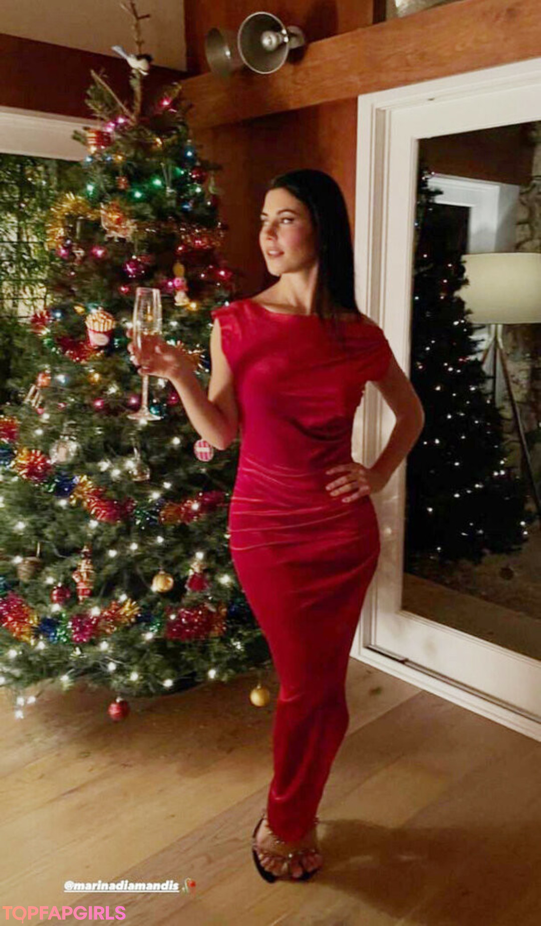 Foto di nudo di fuga di OnlyFans di Marina Diamandis #293 Foto di nudo di fuga di OnlyFans di Marina Diamandis #293