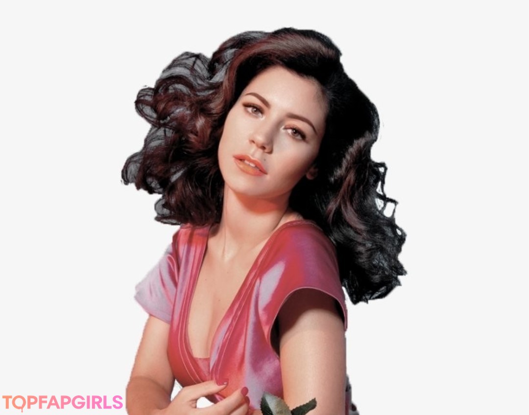 Foto di nudo di fuga di OnlyFans di Marina Diamandis #37 Foto di nudo di fuga di OnlyFans di Marina Diamandis #37
