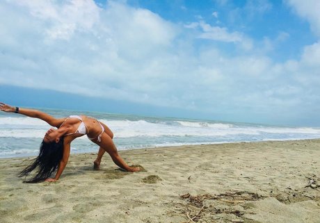 Foto di nudo di fuga di OnlyFans di Maria Gabriela De Faria