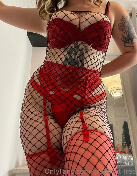 Foto di nudo di fuga di OnlyFans di Grapfruitfree