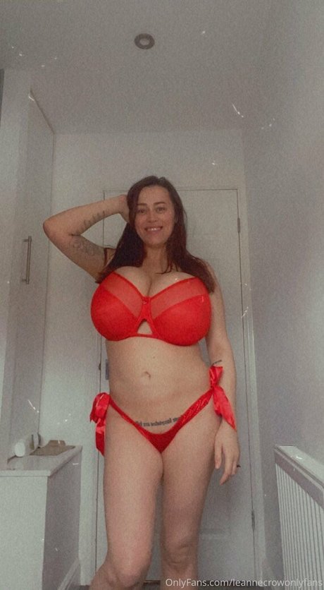 Foto di nudo di fuga di OnlyFans di Leannecrowonlyfans
