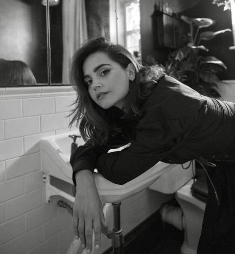 Foto di nudo di fuga di OnlyFans di Jenna Louise Coleman