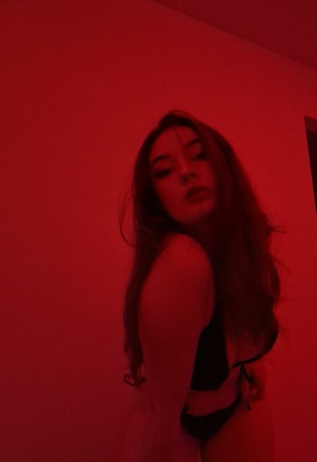 Foto di nudo di fuga di OnlyFans di Alisa