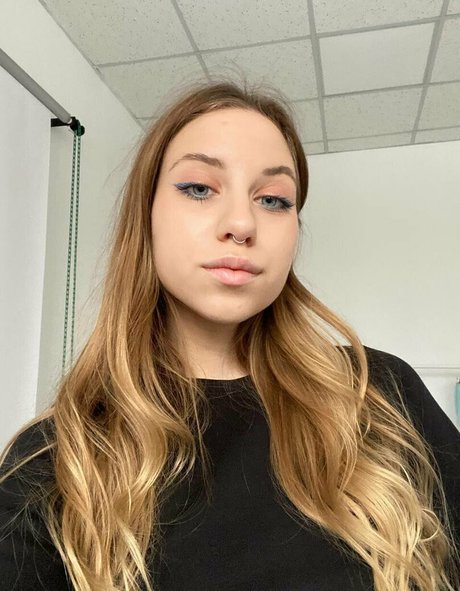 Foto di nudo di fuga di OnlyFans di Lhunnybunnyl