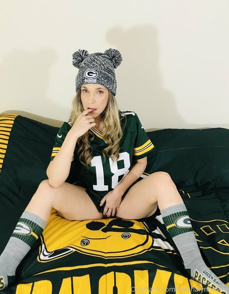 Leeshalynne