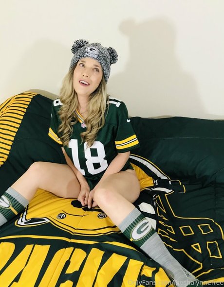 Leeshalynne