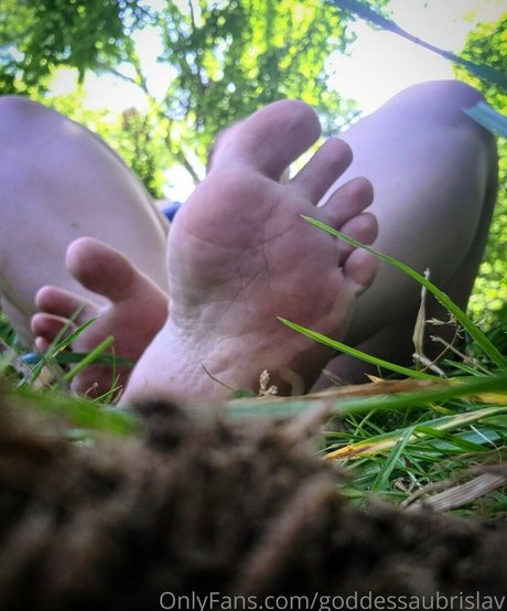 Foto di nudo di fuga di OnlyFans di Goddessaubrislav