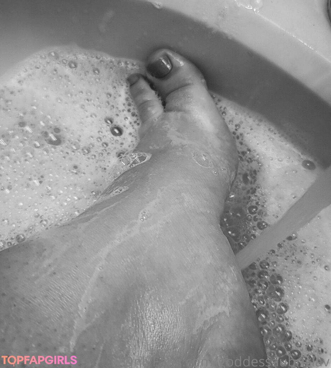 Foto di nudo di fuga di OnlyFans di Goddessaubrislav #19 Foto di nudo di fuga di OnlyFans di Goddessaubrislav #19