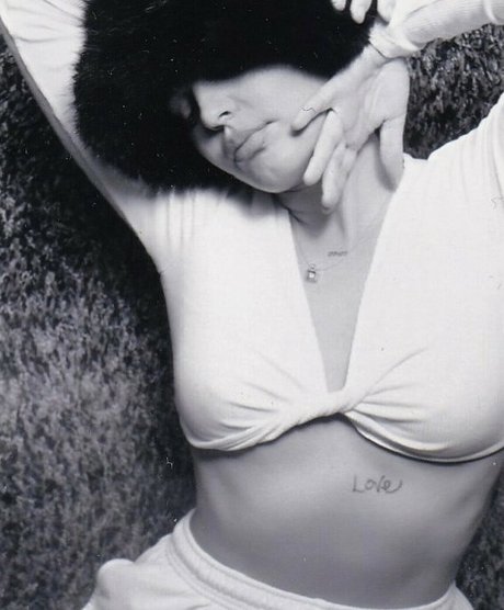 Foto di nudo di fuga di OnlyFans di Annemarie