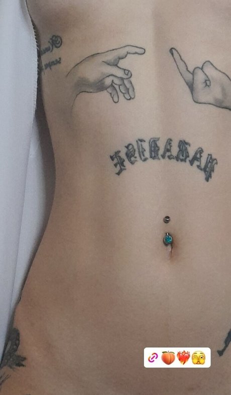 Foto di nudo di fuga di OnlyFans di Olaylaa