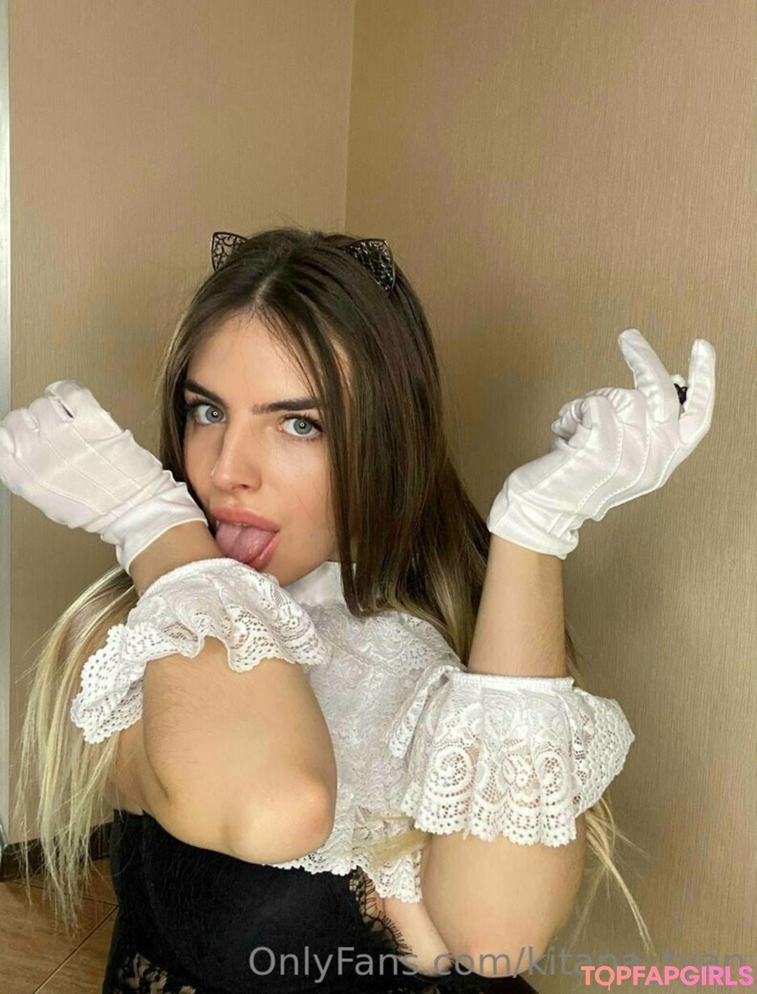 Foto di nudo di fuga di OnlyFans di Lunaamoramor #63 Foto di nudo di fuga di OnlyFans di Lunaamoramor #63