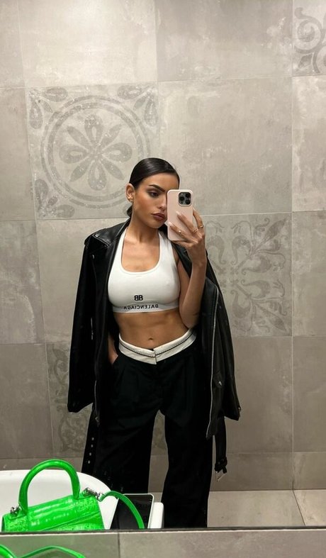 Foto di nudo di fuga di OnlyFans di Anabel Hernandez