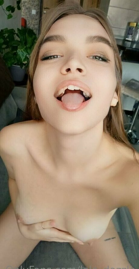 Foto di nudo di fuga di OnlyFans di Loladazzle