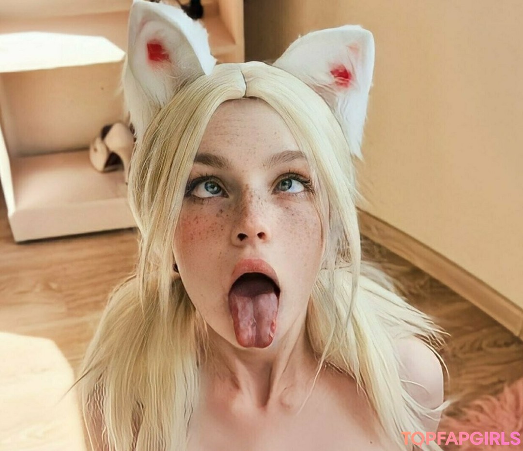 Foto di nudo di fuga di OnlyFans di Kylienextdoor69 #1042