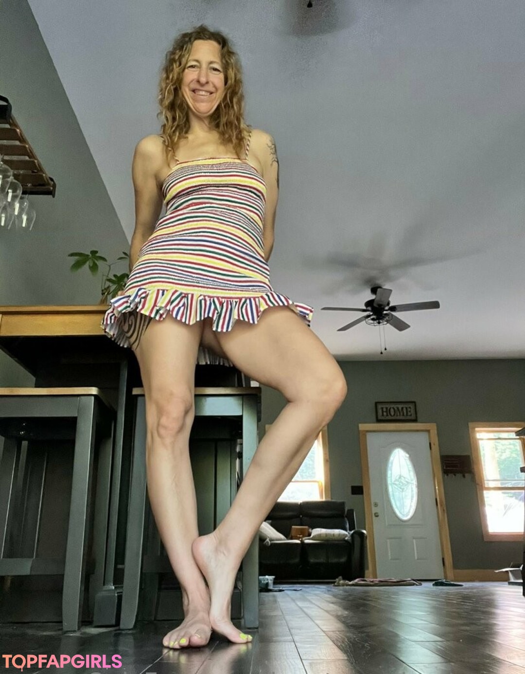 Foto di nudo di fuga di OnlyFans di Longtoesallystormy #50 Foto di nudo di fuga di OnlyFans di Longtoesallystormy #50