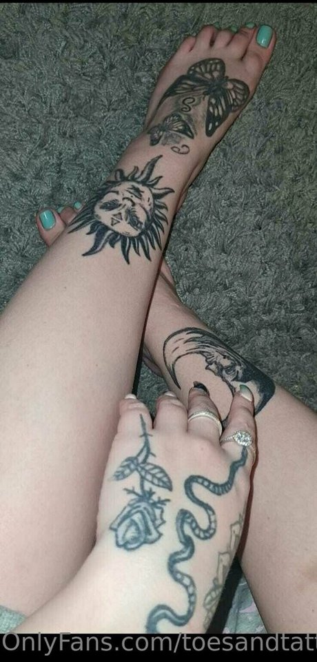 Toesandtattsxo