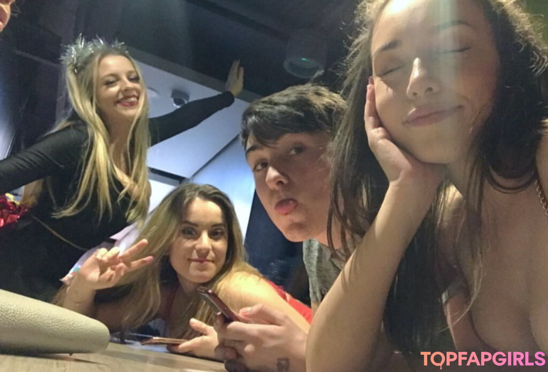 Foto di nudo di fuga di OnlyFans di Amber Rose Brightman #101 Foto di nudo di fuga di OnlyFans di Amber Rose Brightman #101