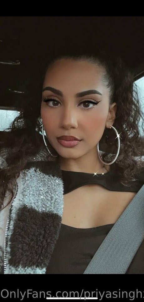 Foto di nudo di fuga di OnlyFans di Priyasinghxxx