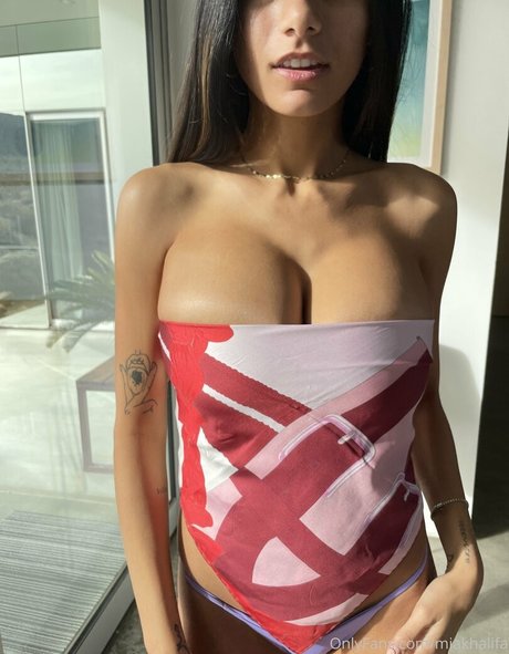 Foto di nudo di fuga di OnlyFans di Miakhalifa