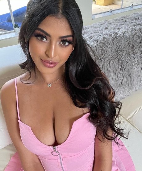 Foto di nudo di fuga di OnlyFans di Sophialeonexo