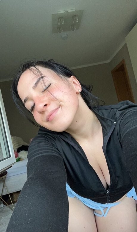Foto di nudo di fuga di OnlyFans di Olivia Clarks