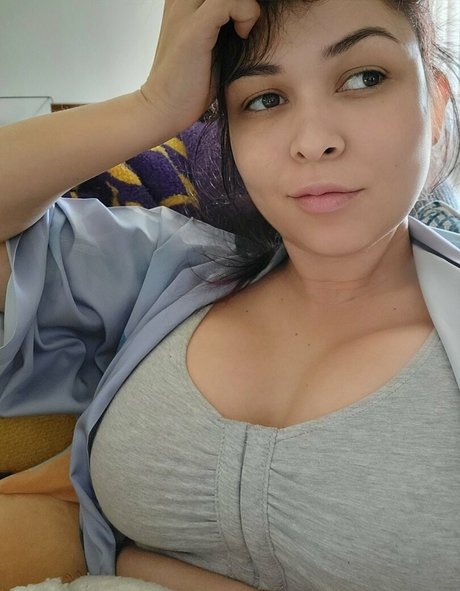 Foto di nudo di fuga di OnlyFans di Pinksaltmoon