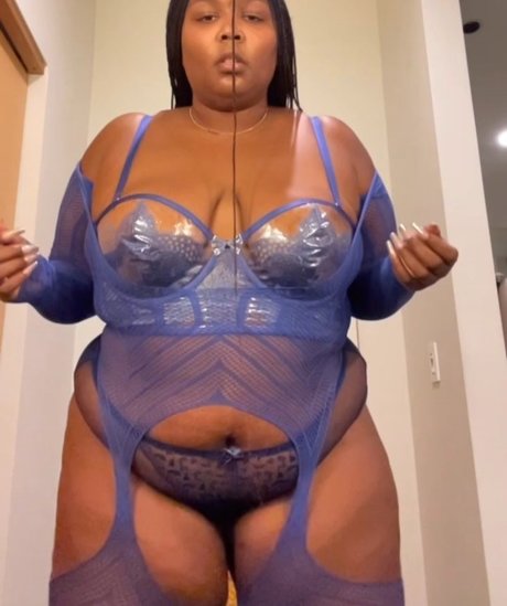 Foto di nudo di fuga di OnlyFans di Lizzo