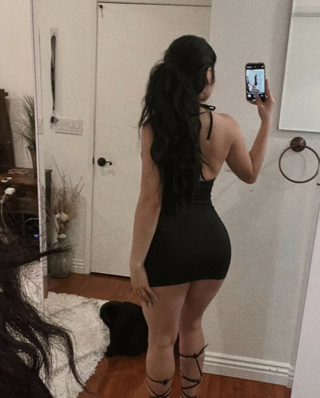 Foto di nudo di fuga di OnlyFans di Annette Vasquez