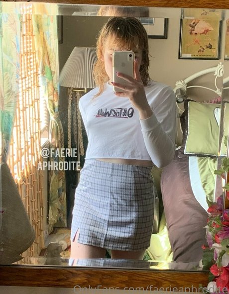 Foto di nudo di fuga di OnlyFans di Faerieaphrodite