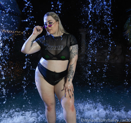 Hailey_rae20