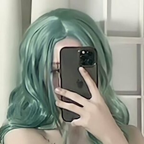 Foto di nudo di fuga di OnlyFans di Lolaaasaur