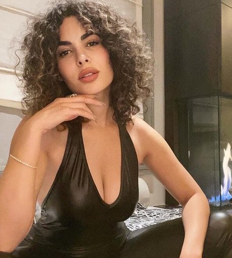 Foto di nudo di fuga di OnlyFans di Nadine Velazquez
