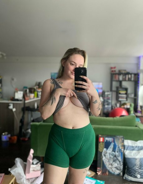 Foto di nudo di fuga di OnlyFans di Melthewhalefree